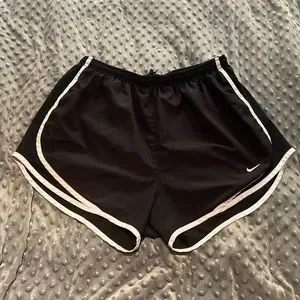 Nike tempo 2025 shorts poshmark